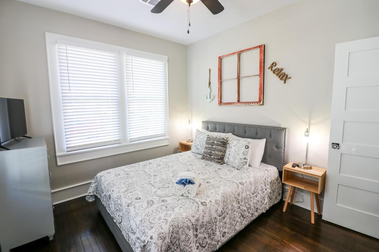 Dog-Friendly Stylish Super Cozy Home Fabulous Patio And Perfect Location Galveston Exterior foto